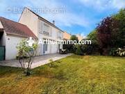 Maison à SAVIGNY-LE-TEMPLE