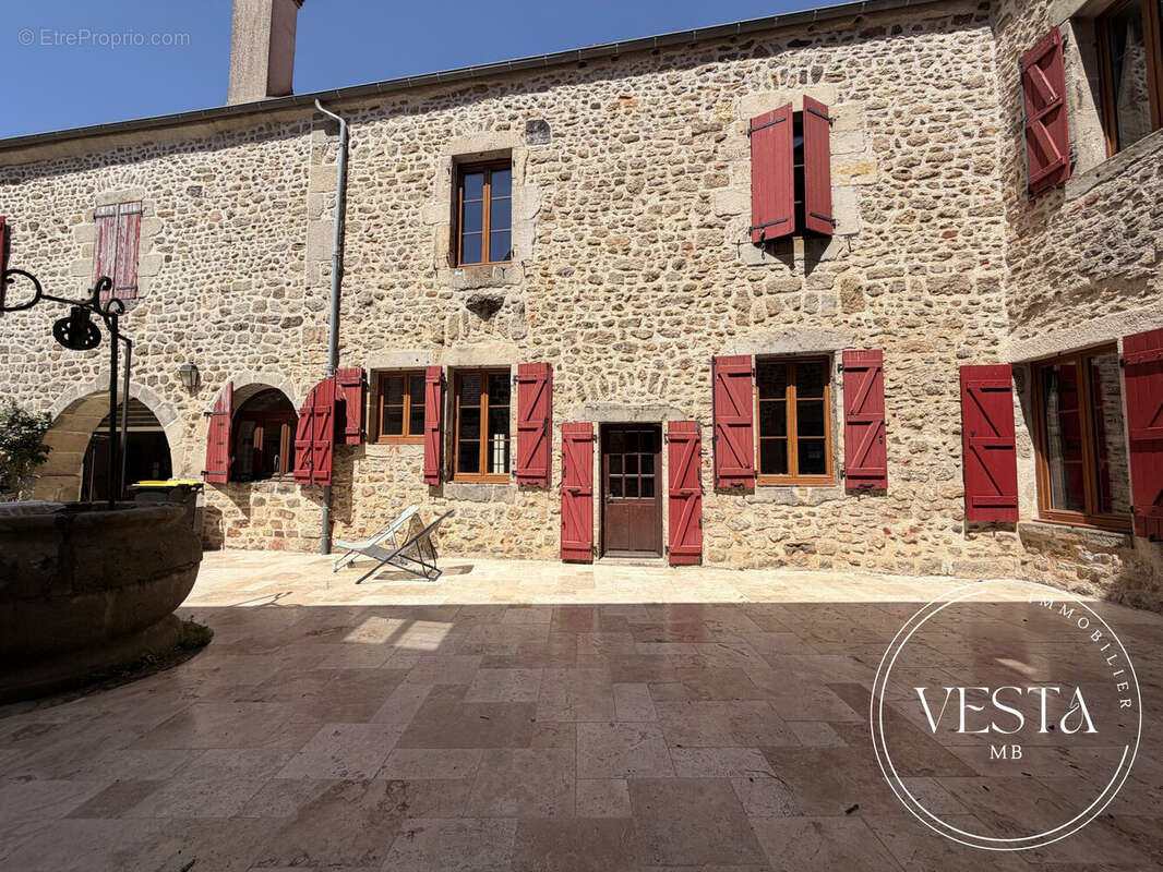 Maison 333 m² à Arnay-Le-Duc  - photo 3