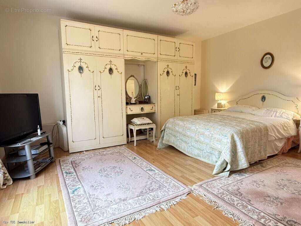 Maison à CONFOLENS
