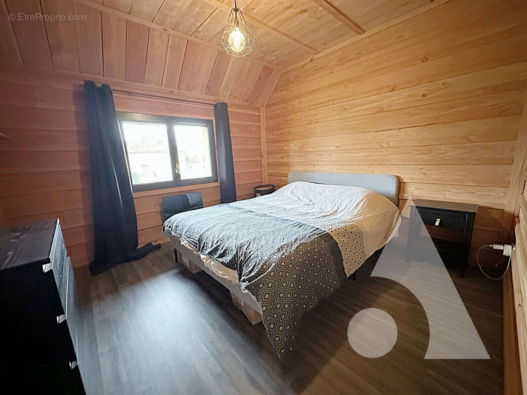 Maison à COURTERANGES