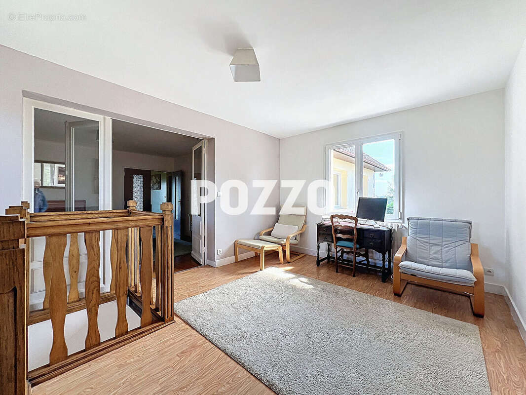 A Vendre - LAPENTY - Maison 10 pièce(s) 196 m² - VASTE TERRAIN - photo 7