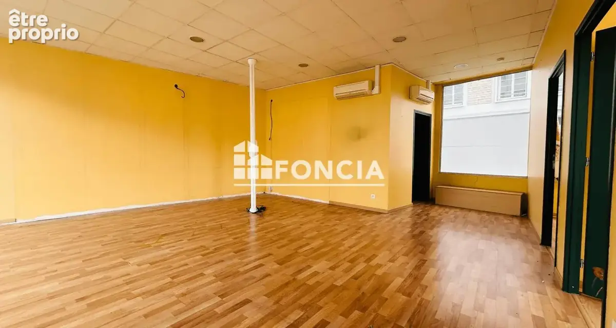 POITIERS GARE - Opportunité d'investissement, local commercial + Local commercial polyvalent, libre d'occupation - photo 8
