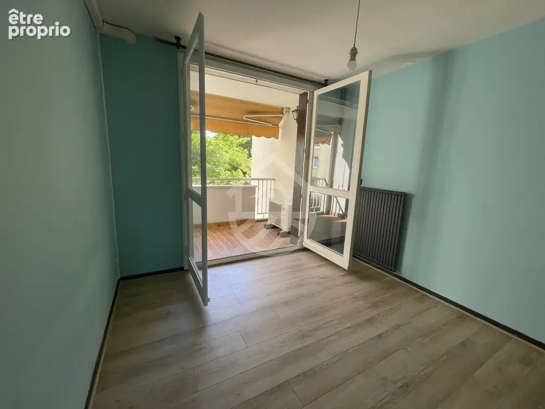 T3 avec terrasse parking et cave - photo 8