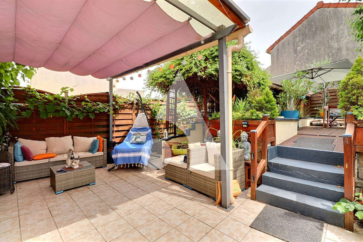 Maison à MERY-SUR-OISE