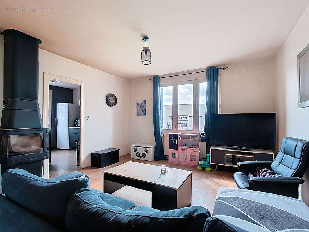 Maison à BELLEVILLE