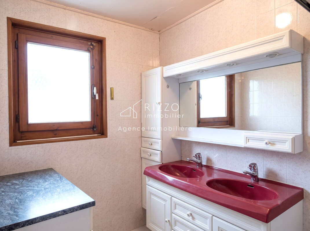 Maison individuelle à CROZET (01170) - 590 000 € FAI - photo 11
