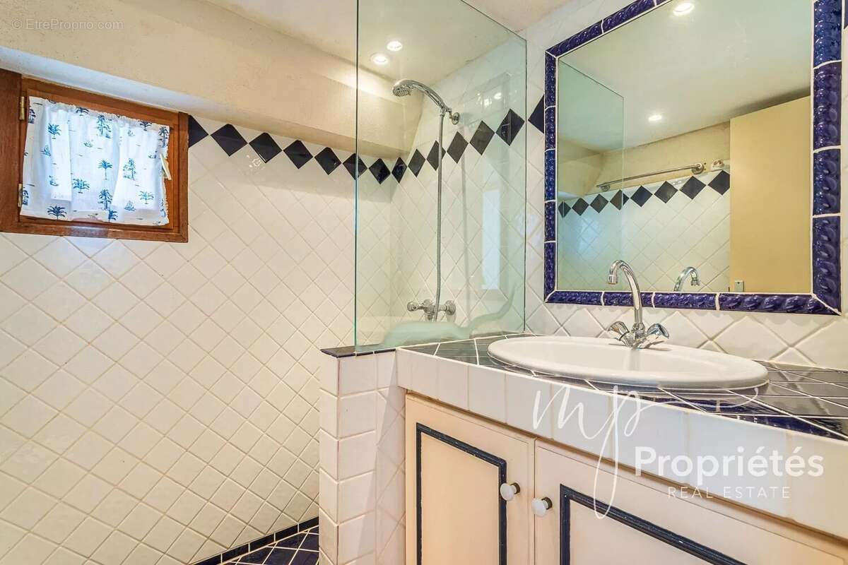 Maison à RAYOL-CANADEL-SUR-MER