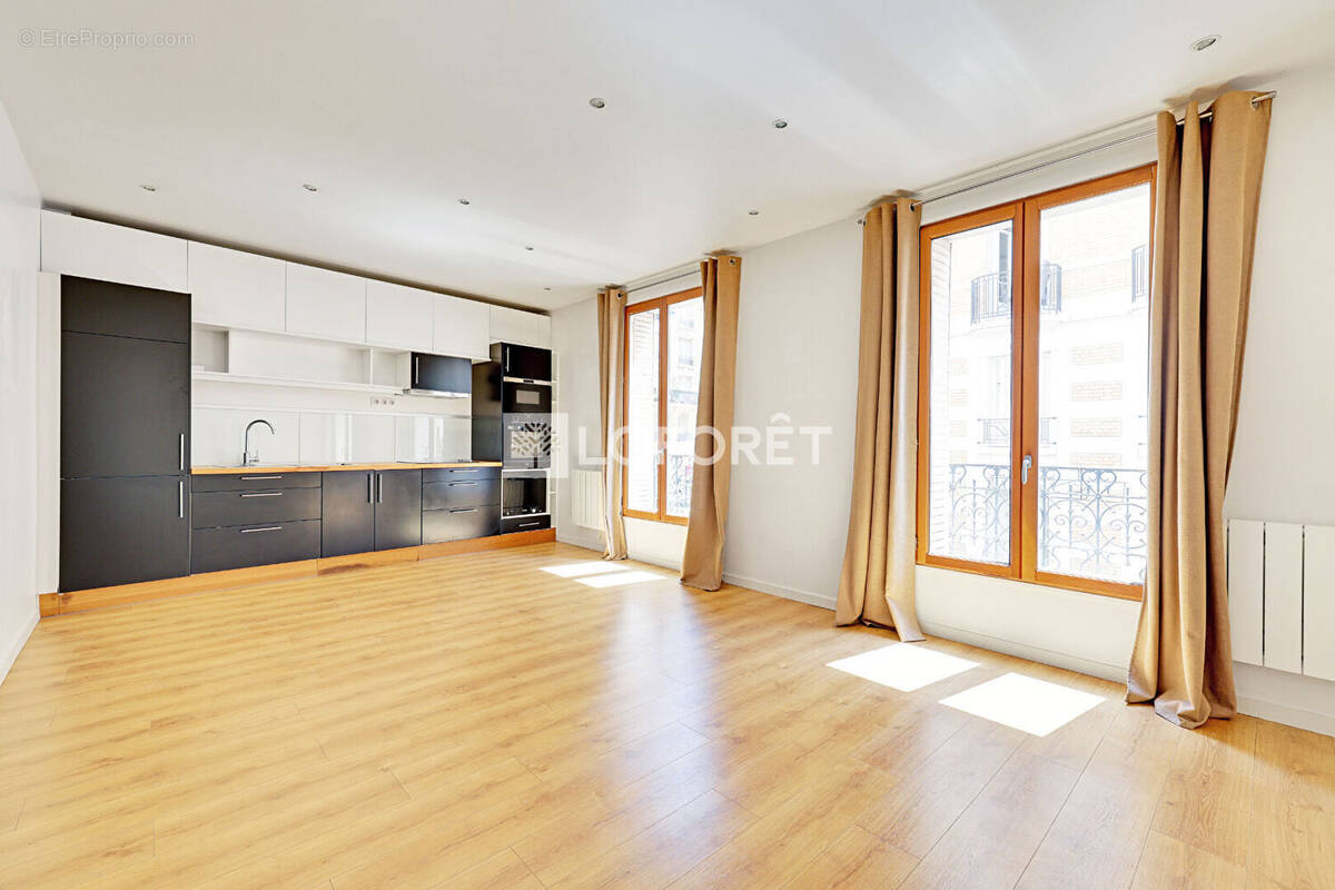 Appartement à PARIS-15E