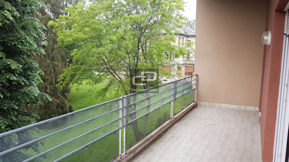 Appartement à COUZON-AU-MONT-D'OR