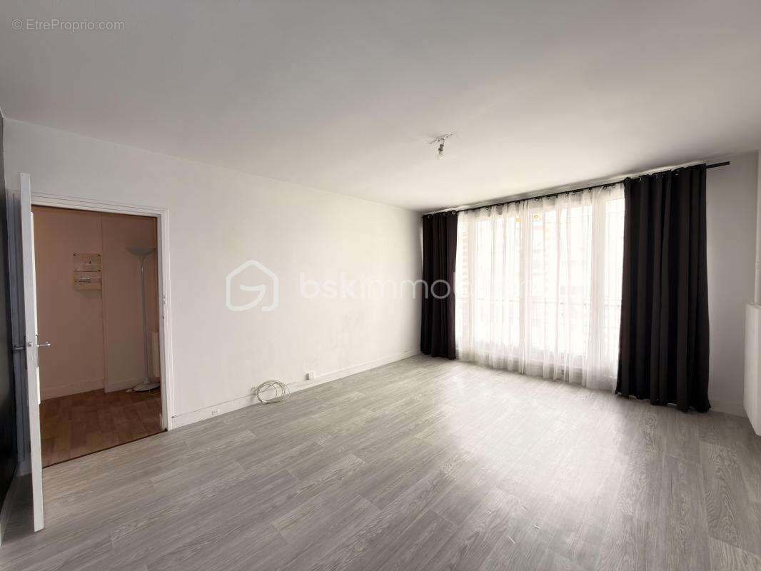 Appartement à LIVRY-GARGAN