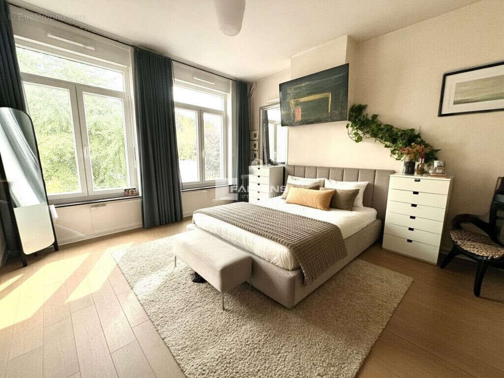 Maison 207 m² à Lille  - photo 9