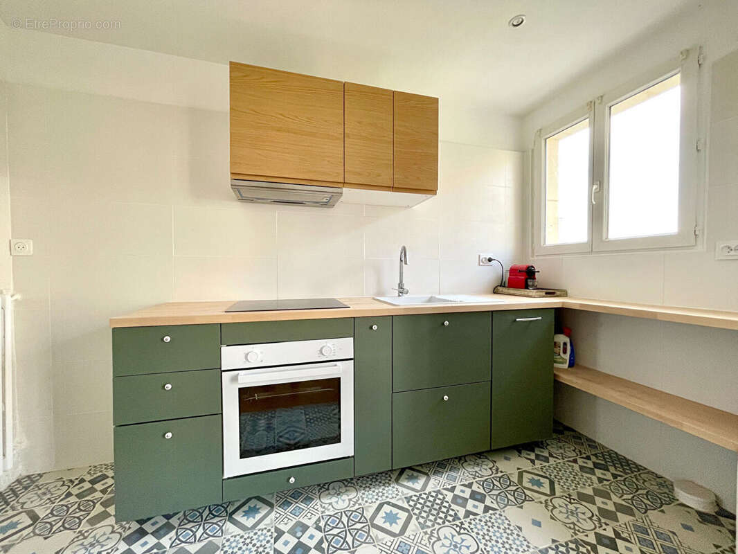 Appartement à CHARENTON-LE-PONT