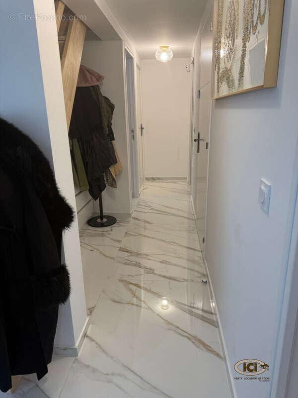 Maison à MONNETIER-MORNEX