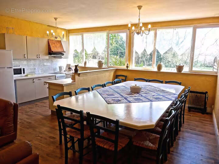 Maison à TOURNON-SAINT-PIERRE