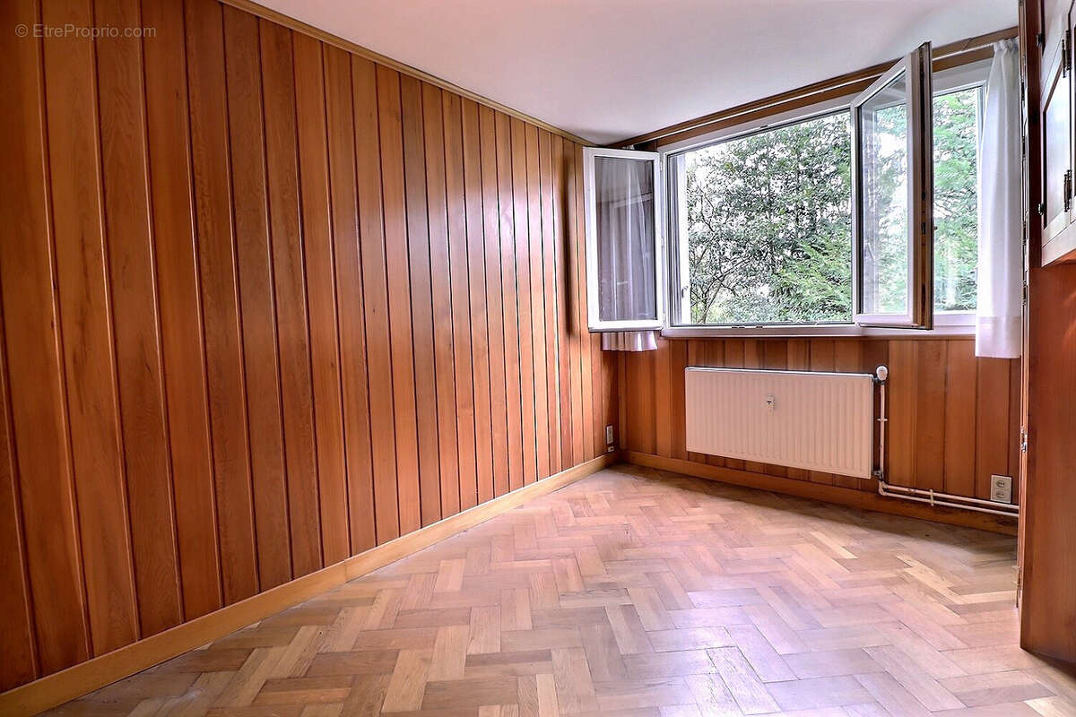 Appartement à FONTENAY-LE-FLEURY