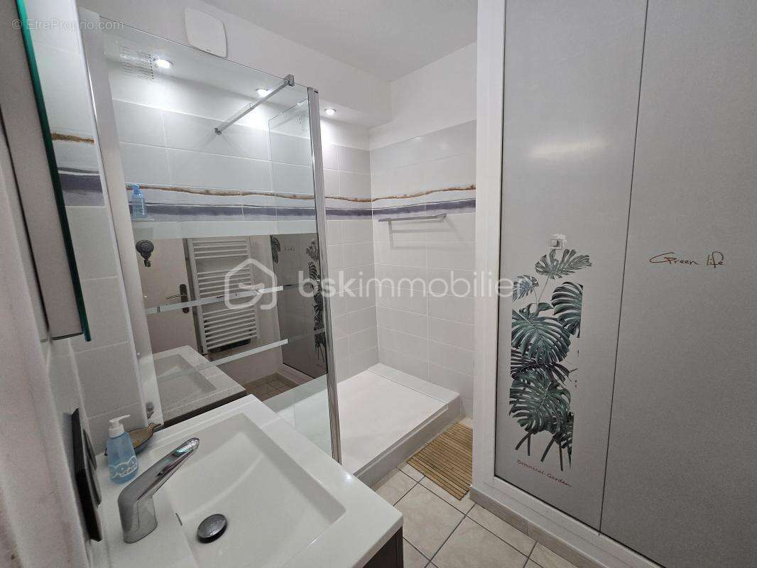 EXCLUSIVITÉ – T3 de standing en front de mer – Terrasse de 70 m², vue mer et intimité absolue - photo 12