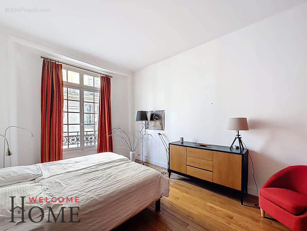Appartement à PARIS-6E