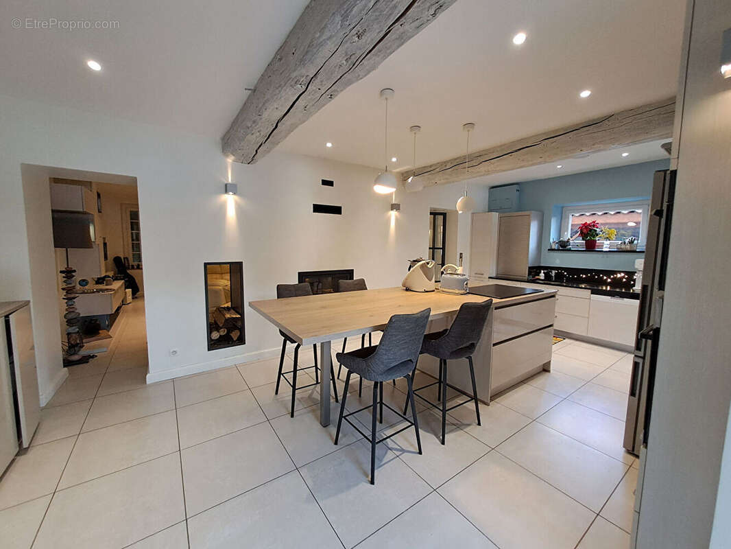 Maison à SOUCIEU-EN-JARREST