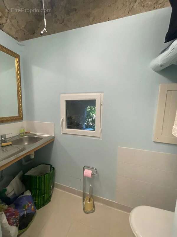 Appartement à CONTES