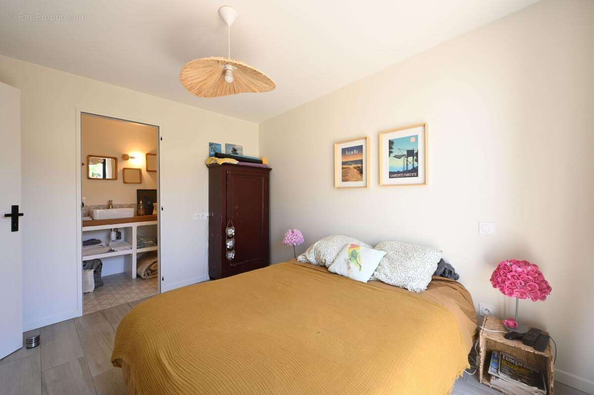 Maison à LE BOIS-PLAGE-EN-RE
