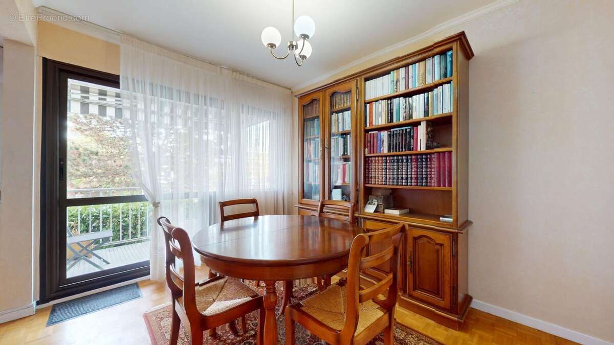 Appartement à LYON-5E