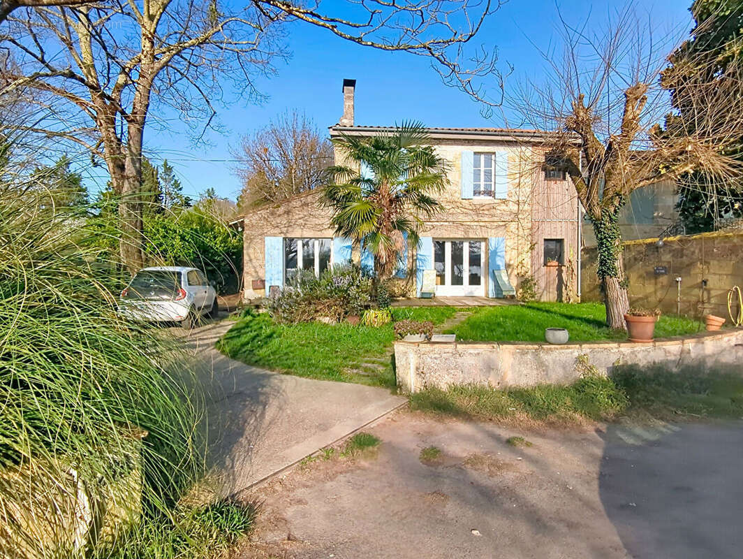Maison à QUINSAC