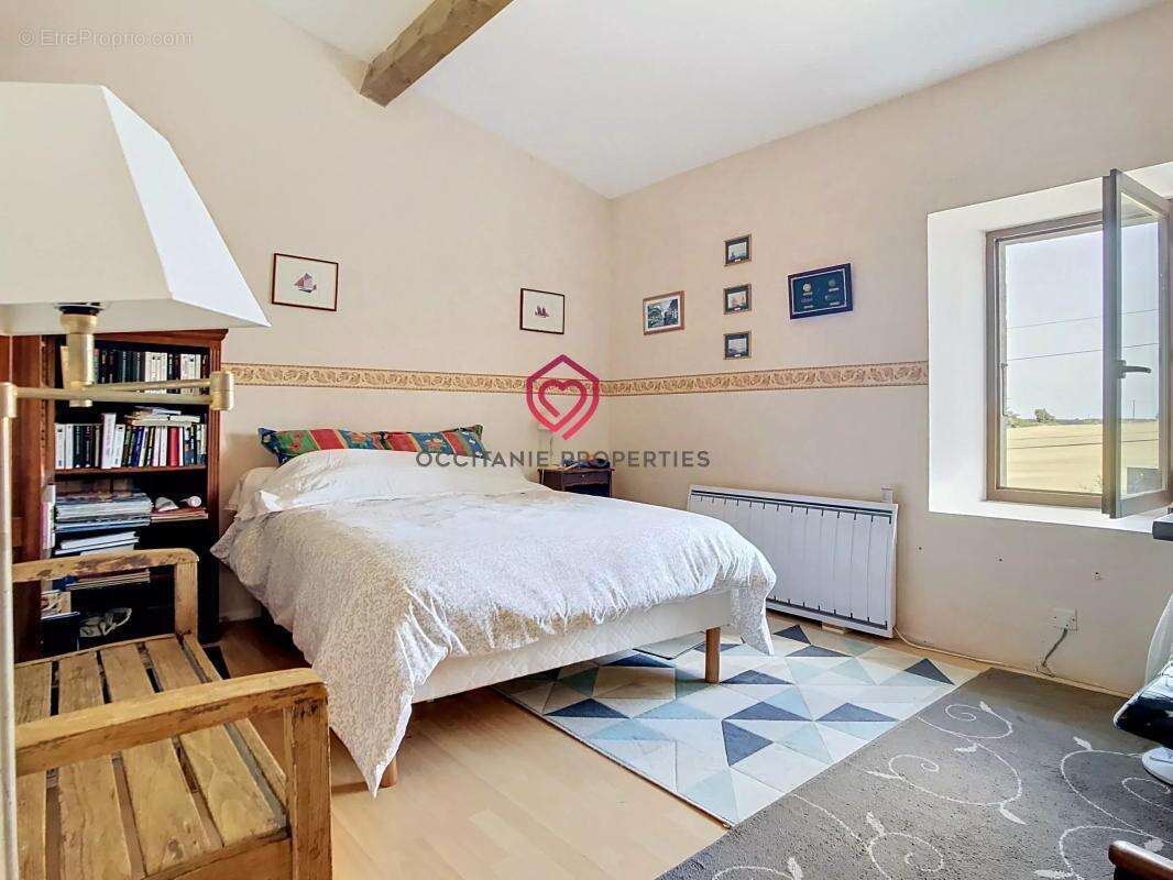 Maison à PEYREFITTE-SUR-L'HERS
