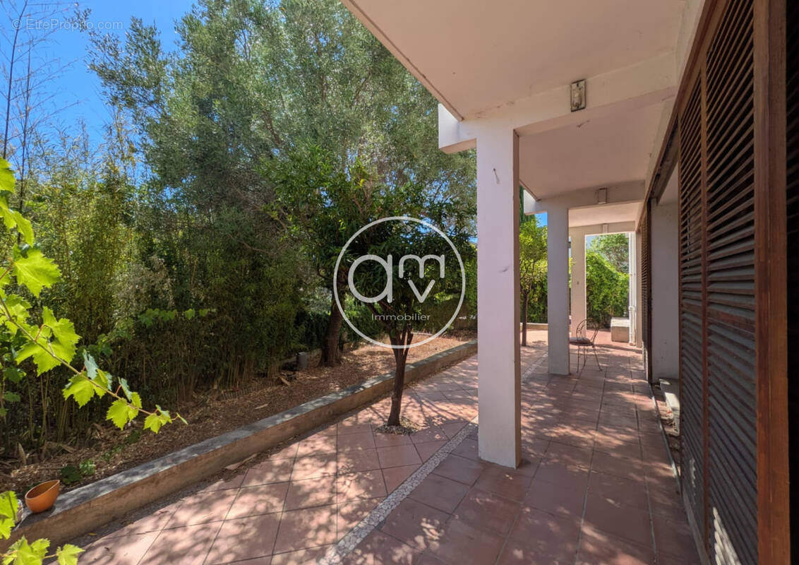 Appartement à HYERES