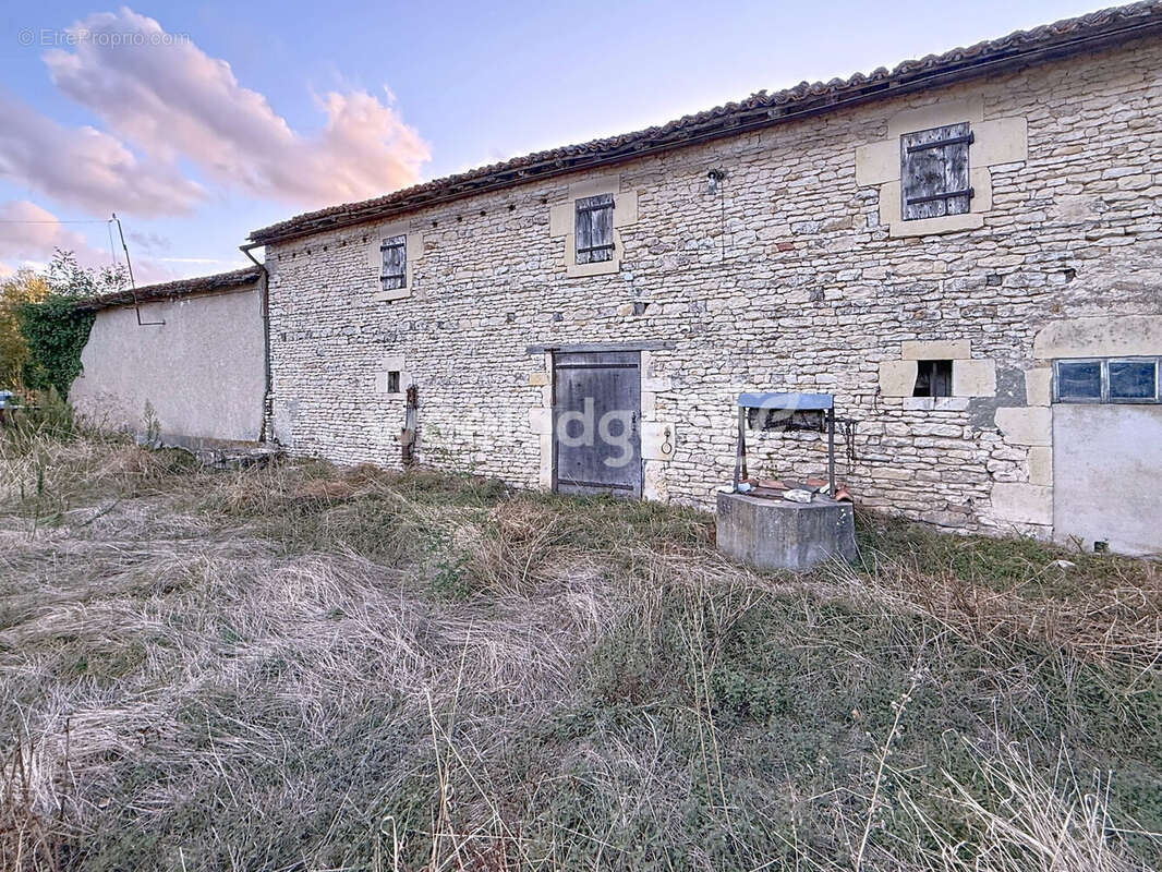 Maison à MAISONNEUVE