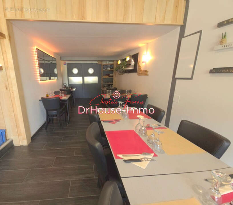 Commerce à LOUVIGNE-DU-DESERT