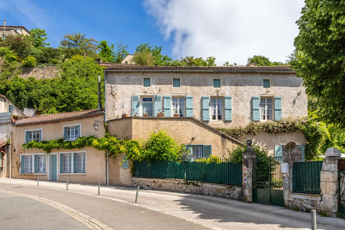 Maison à PUY-L'EVEQUE