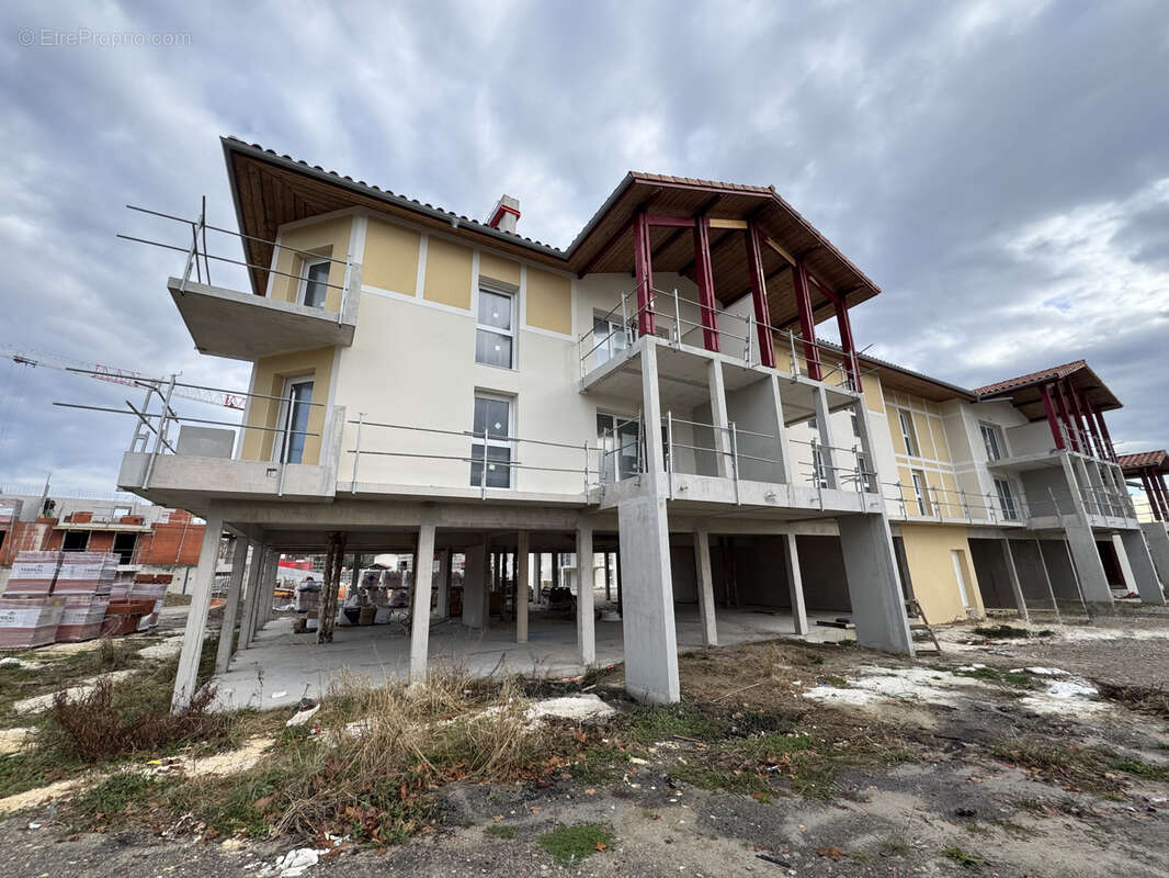 Commerce à SAINT-PAUL-LES-DAX