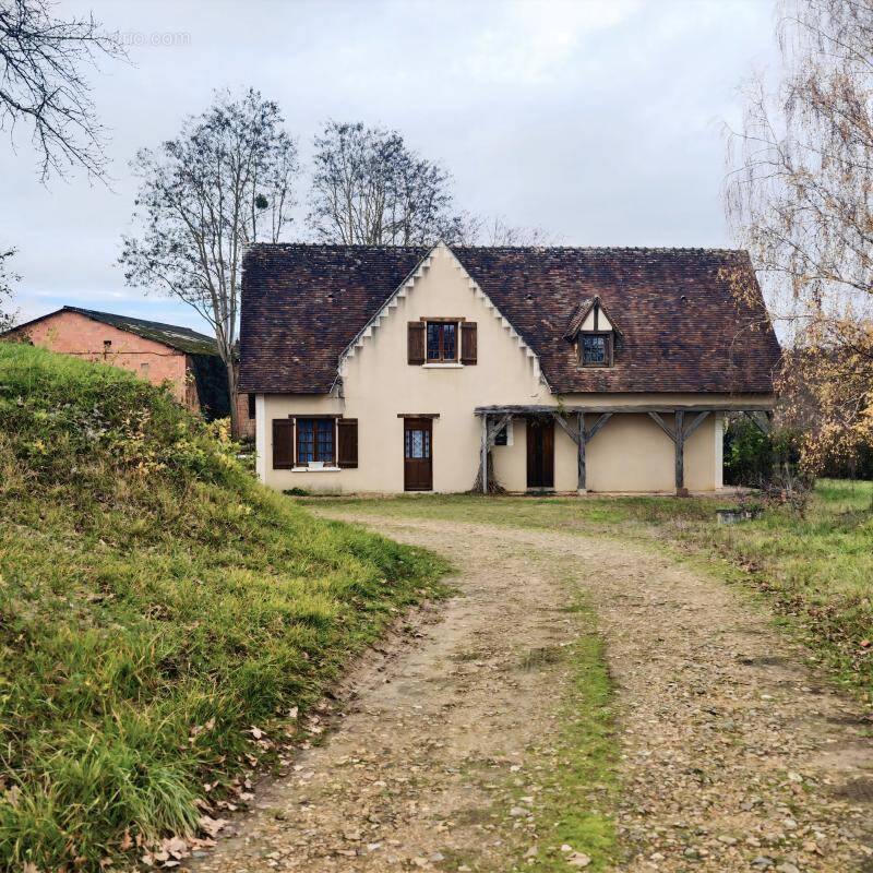 Maison à NEUILLE-PONT-PIERRE