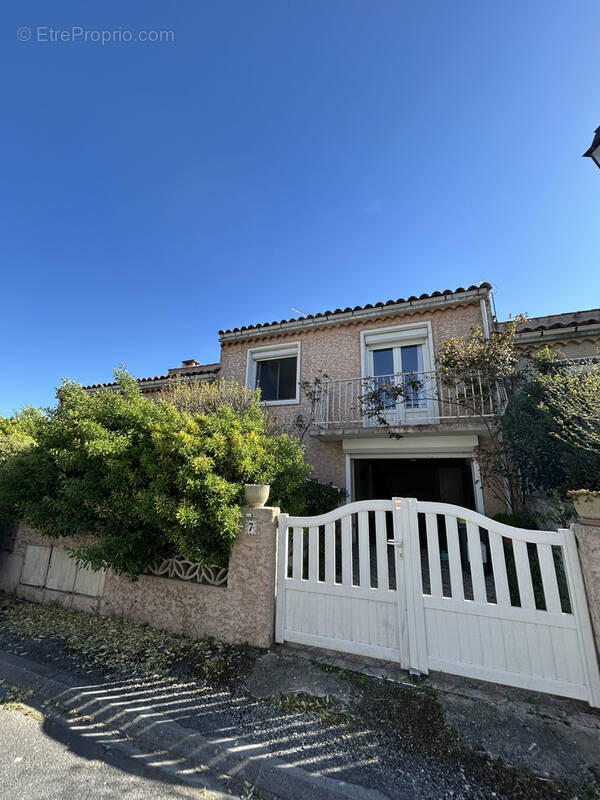 Maison à VILLESEQUELANDE
