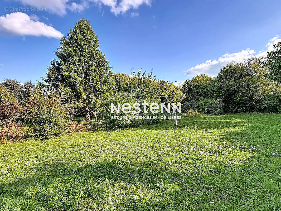 Terrain à JOUE-LES-TOURS