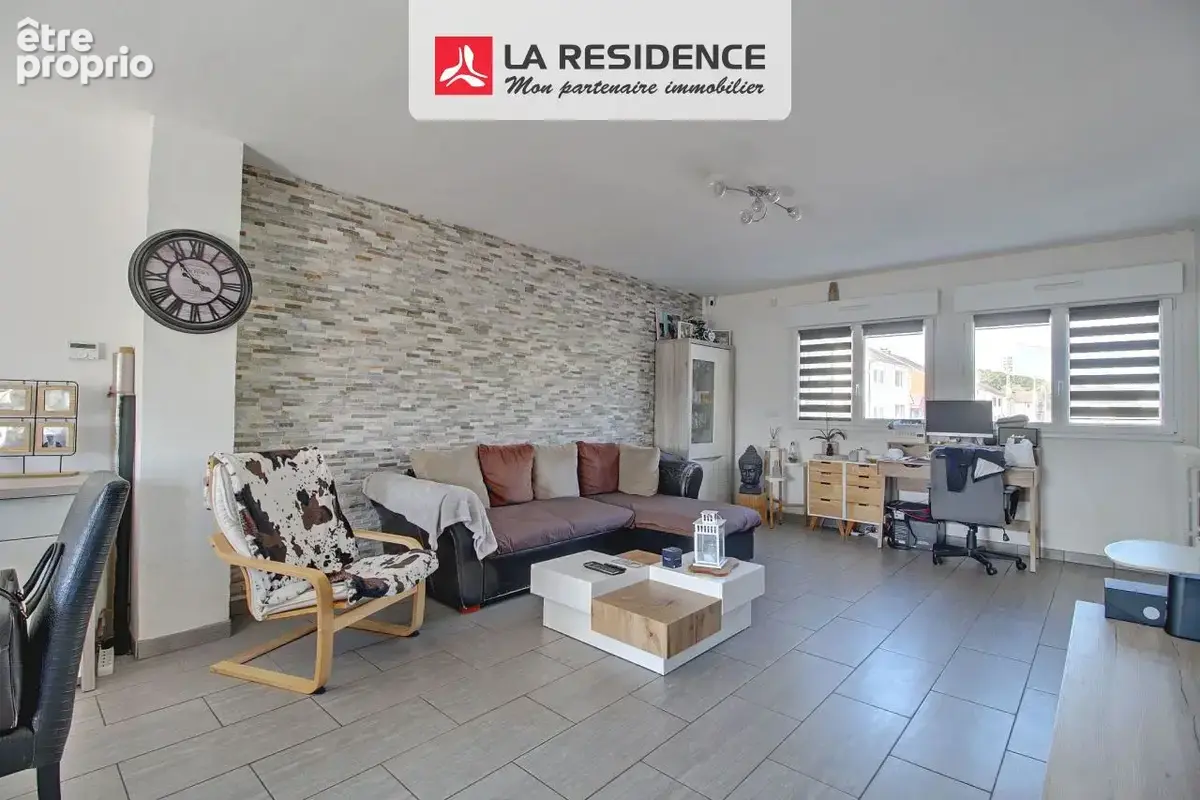 Maison 80 m² à Saint-Etienne-Du-Rouvray  - photo 2