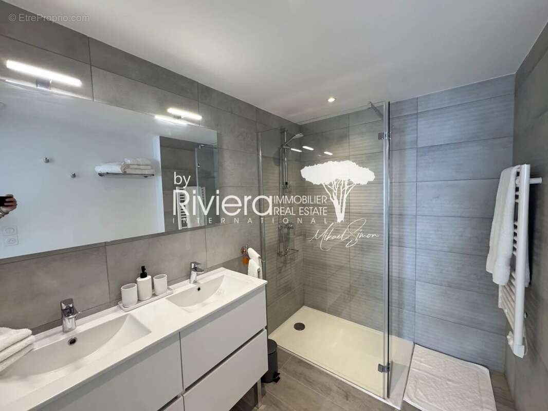 Appartement dernier étage à vendre à Cavalaire-Sur-Mer - photo 22
