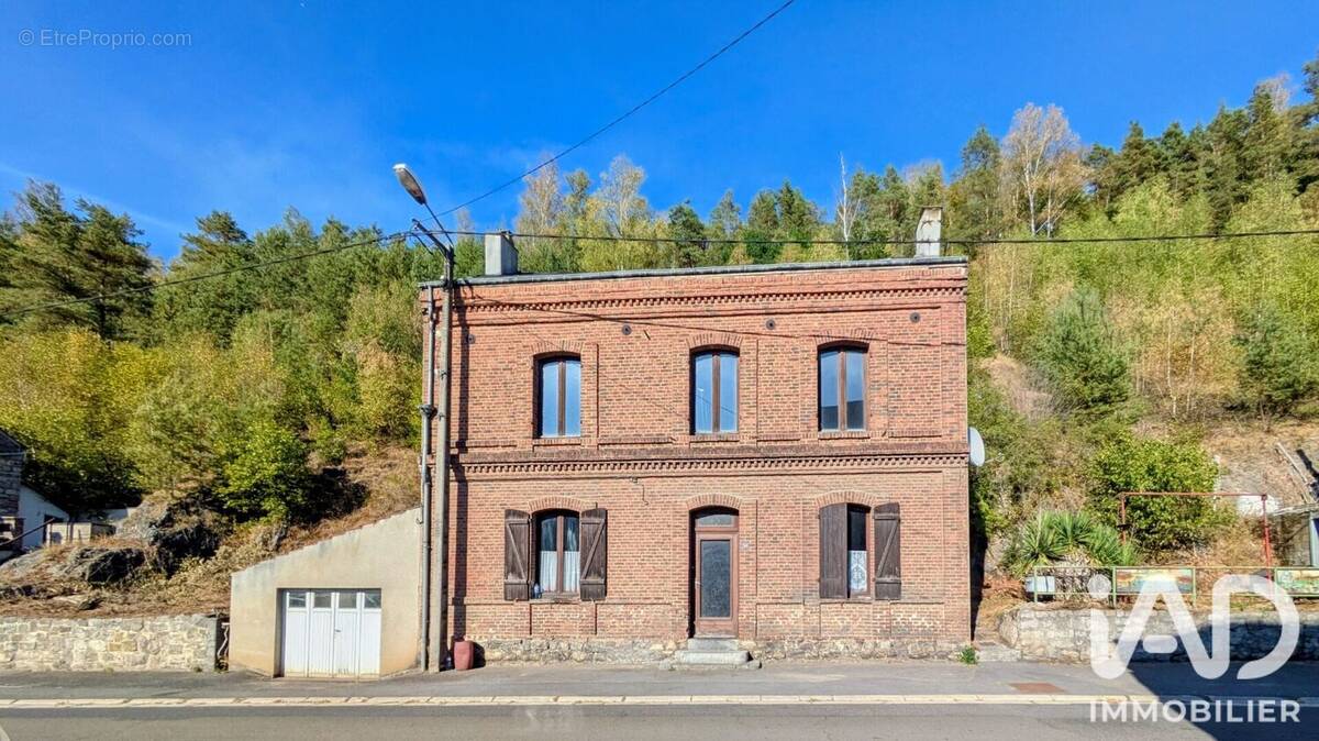 Photo 1 - Maison à FROMELENNES