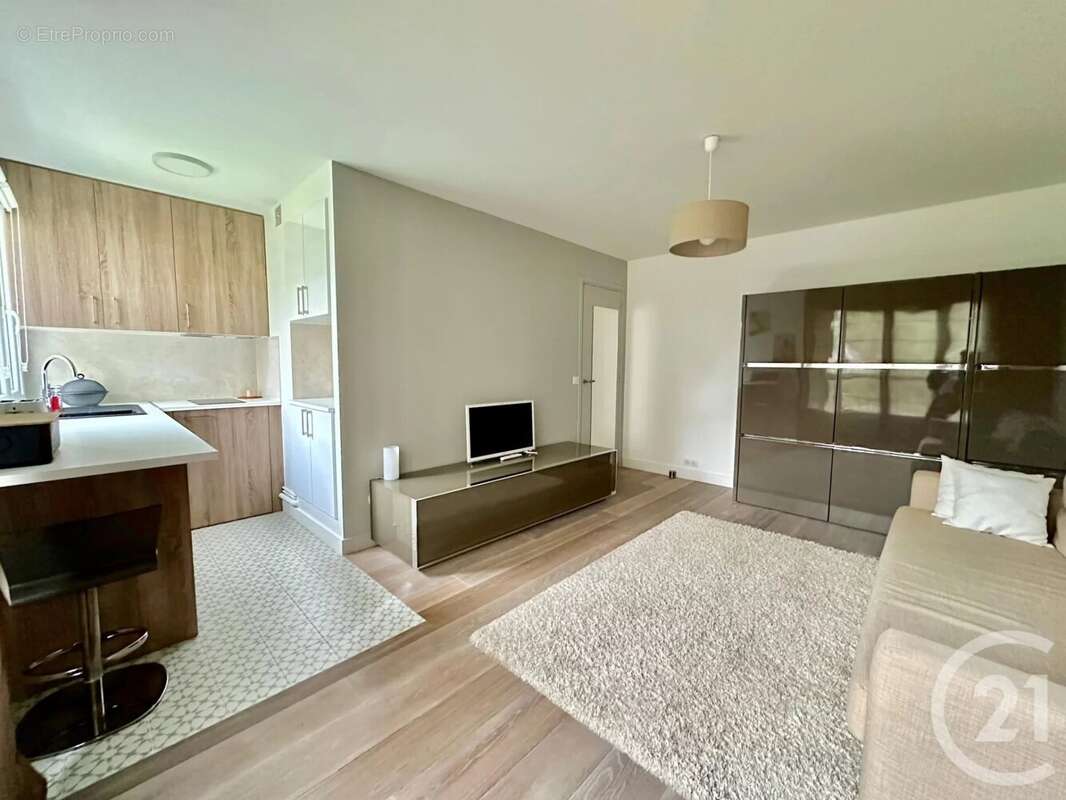 Appartement 25 m² à Argenteuil  - photo 2