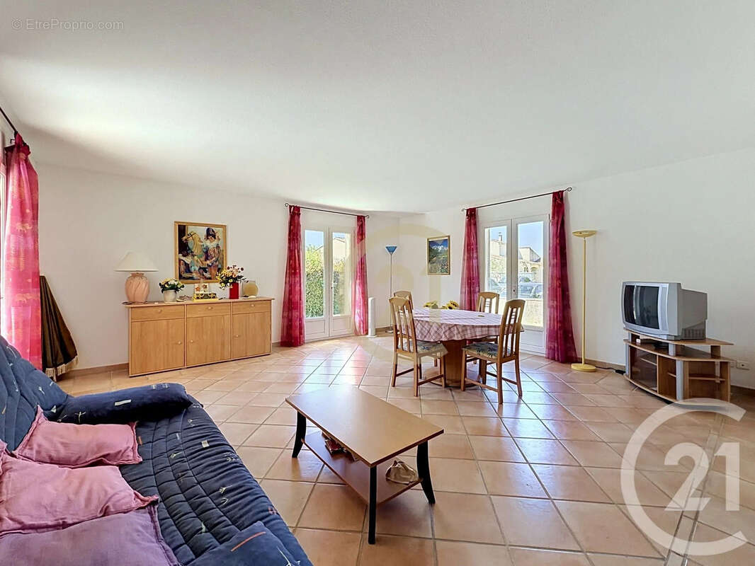 Maison 87 m² à Aramon  - photo 4