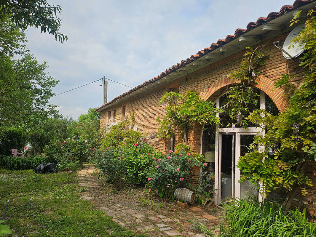 Maison Saint Rustice 5 pièces, 5 chambres. - photo 24