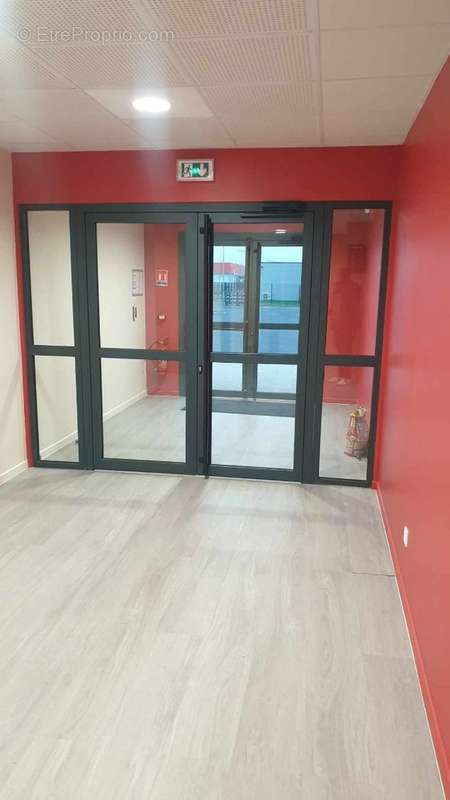 Ensemble immobilier de BUREAUX à LOUER ou à VENDRE - photo 4