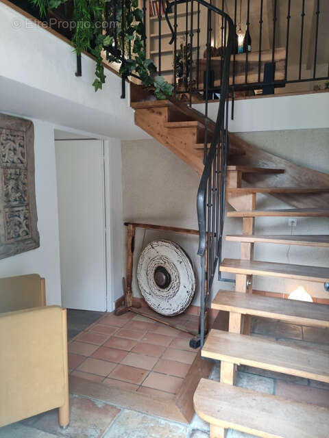 Maison à CASTELNAU-MONTRATIER