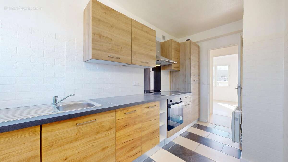 Appartement à CLICHY-SOUS-BOIS