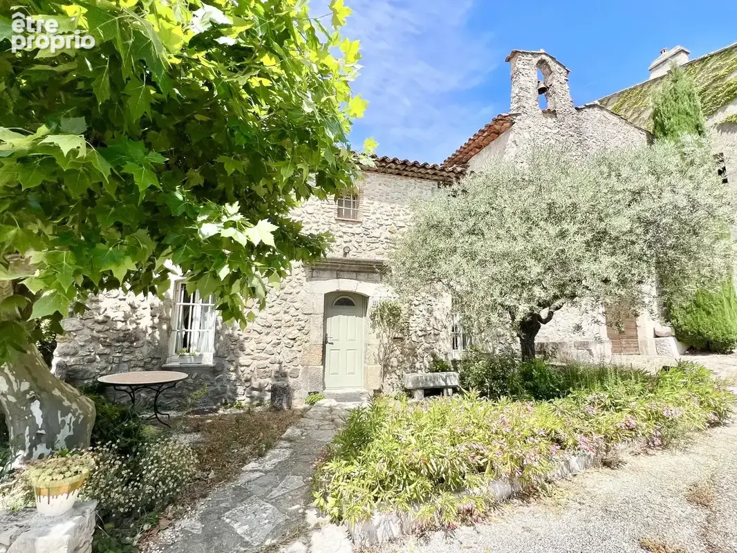 Maison à LA ROQUEBRUSSANNE