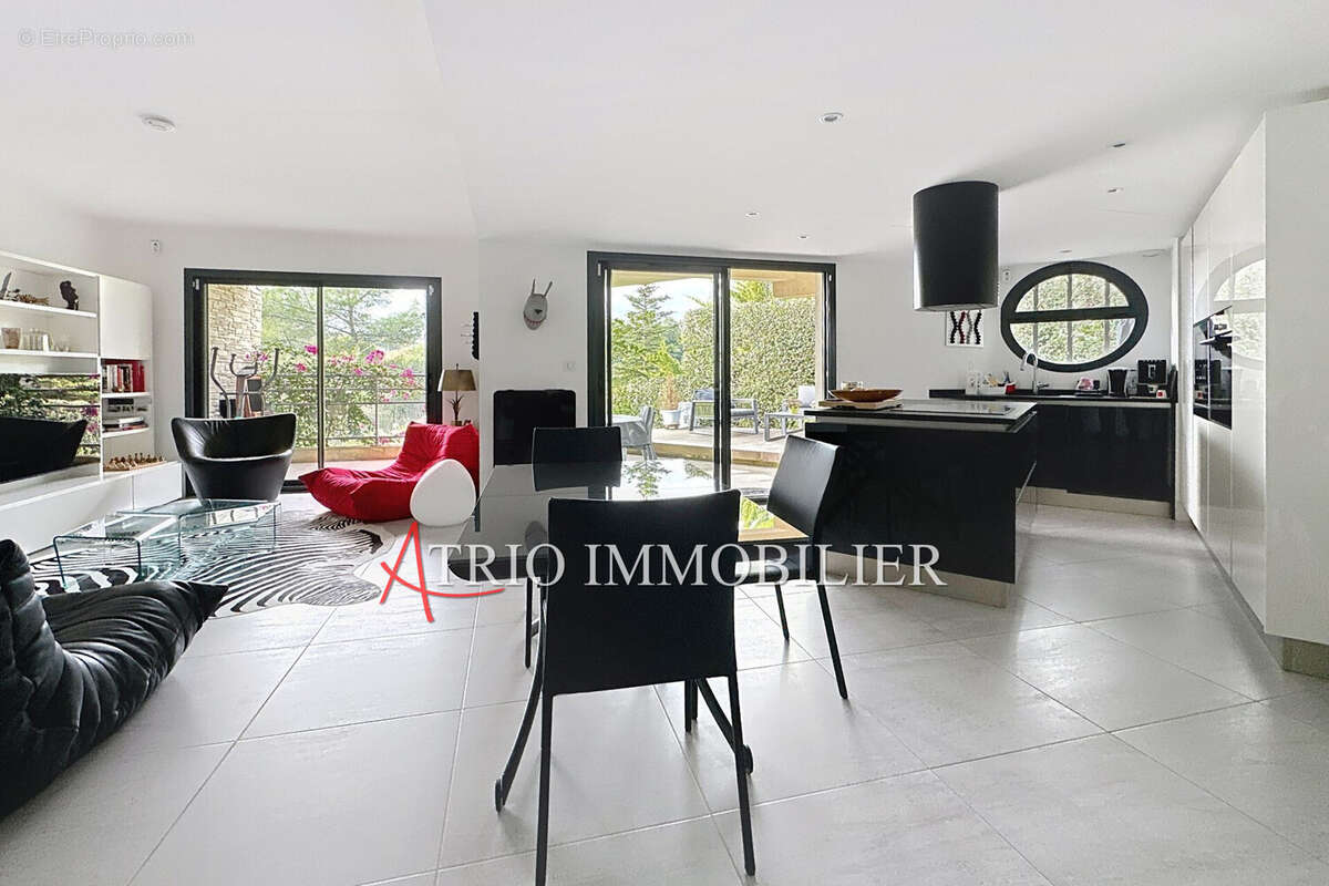 Appartement à CAGNES-SUR-MER