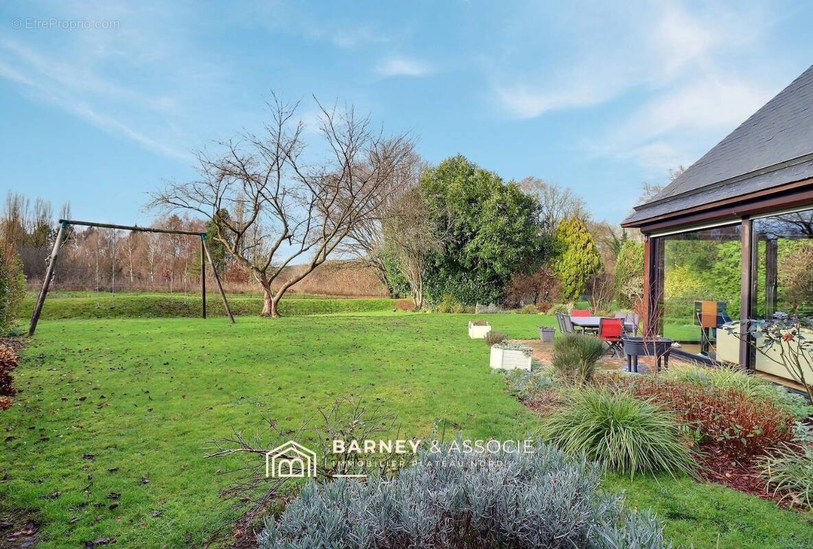 Maison à MONT-SAINT-AIGNAN