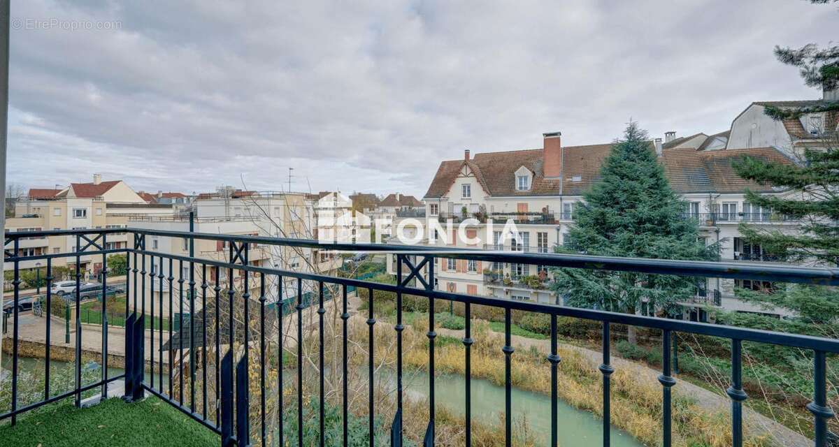 Appartement à LE PLESSIS-ROBINSON