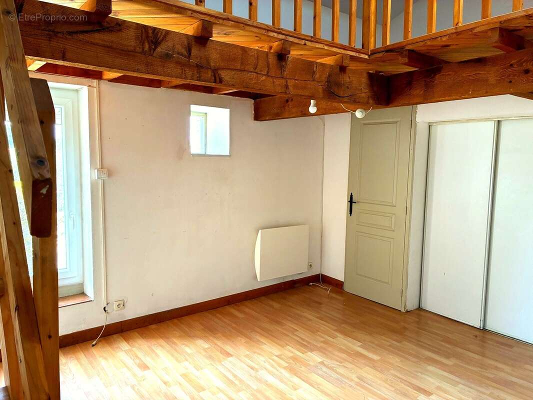 Maison 55 m² à Sauzet  - photo 4