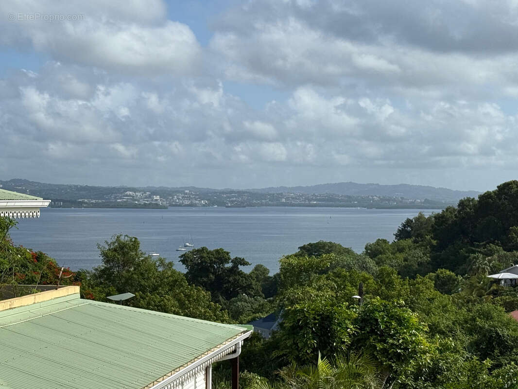 Appartement à LES TROIS-ILETS